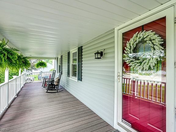 2nd image of 1697 Lares Ln