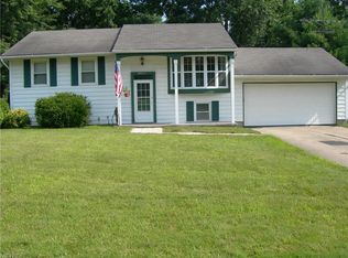 3811 Ravenwood Dr SE, Warren, OH