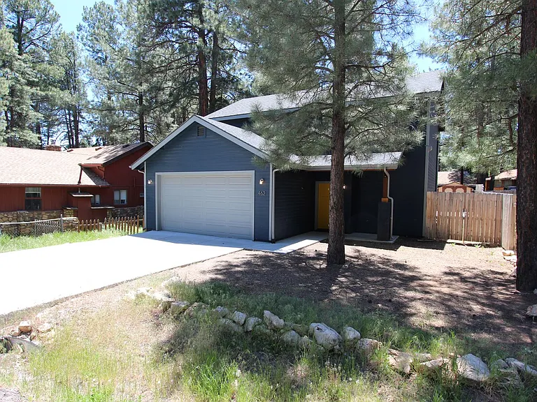 462 Kiowa — Photo 1