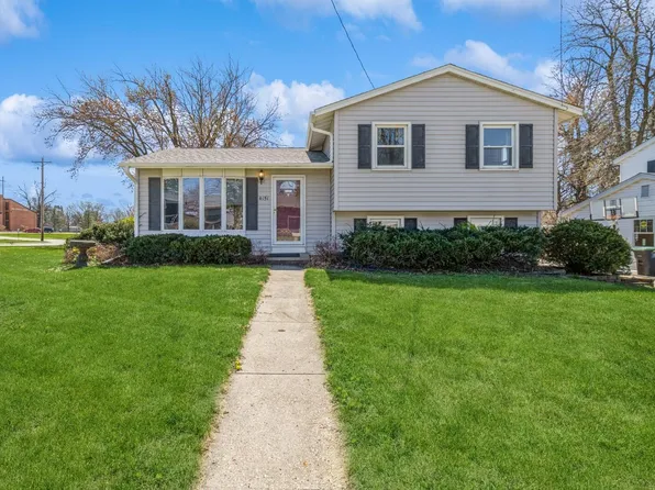 4151 Briarcliff Dr, Des Moines, IA 50317