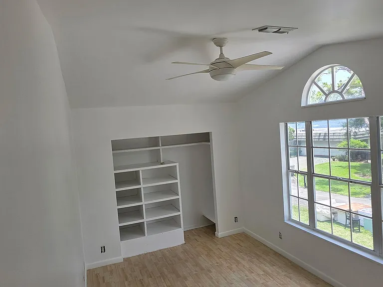 2393 Crawford Ct — Photo 12