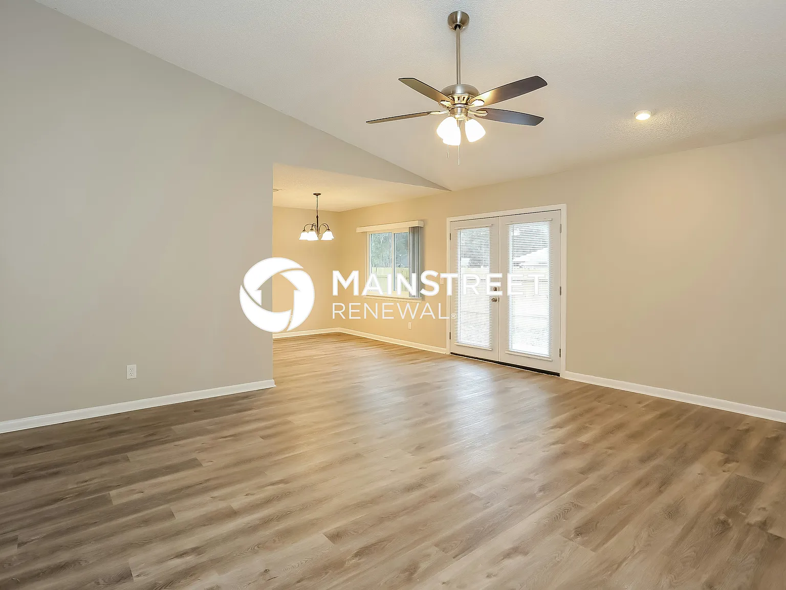 10805 Naples Ct S — Photo 4