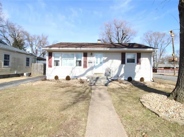 1565 Garfield Ave, Granite City, IL 62040