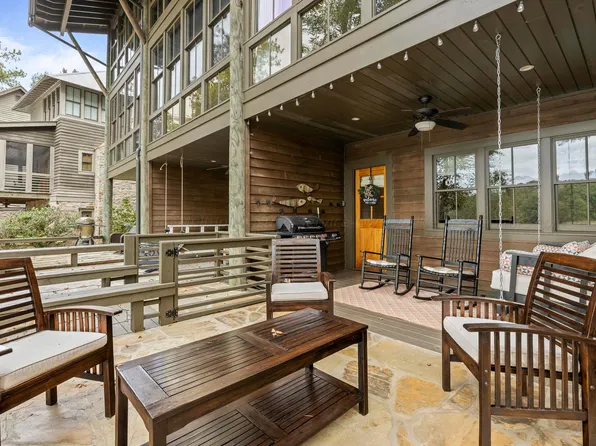 104 Turtle Point Dr, Crane Hill, AL 35053