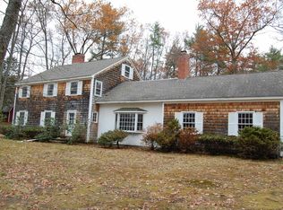 18 Horizon Dr, Bedford, NH 03110