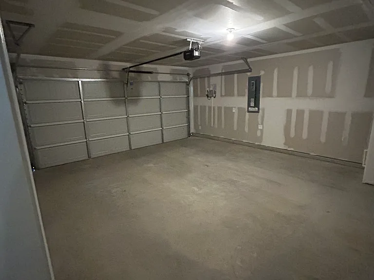 1637 Tin Roof Rd — Photo 16