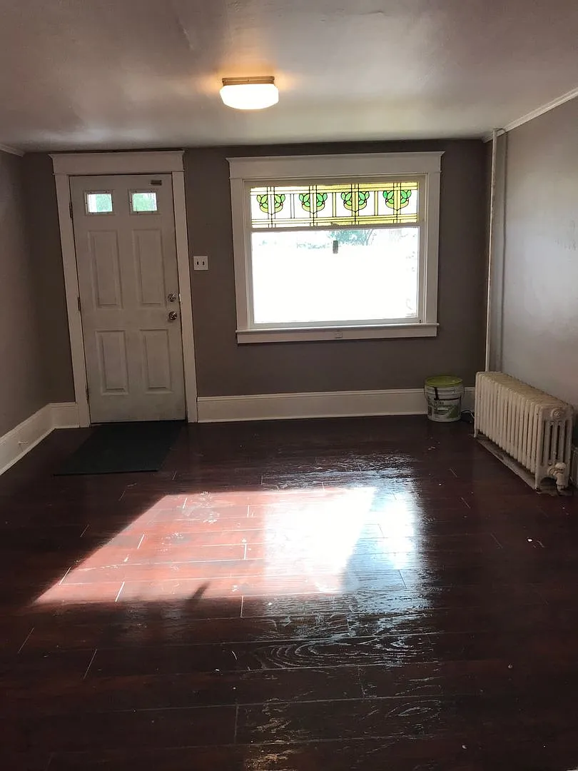 3 bedroom 1 bathroom — Photo 4