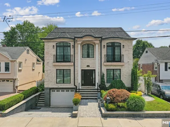 1060 Glen Rd, Fort Lee, NJ 07024