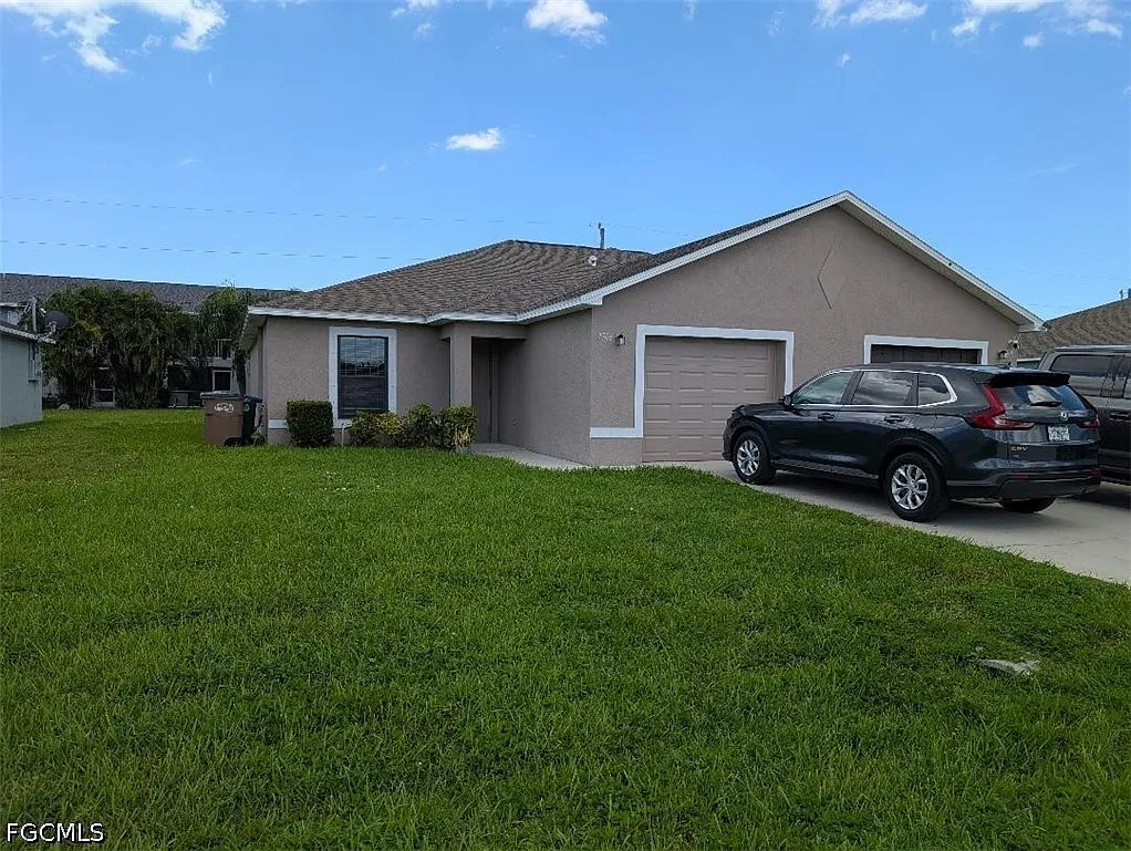 3 bed, 2.0 bath, 1209 sqft, $1,600 — Photo 1