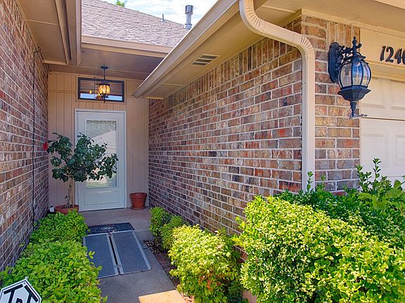 2nd image of 12405 Covey Creek Dr