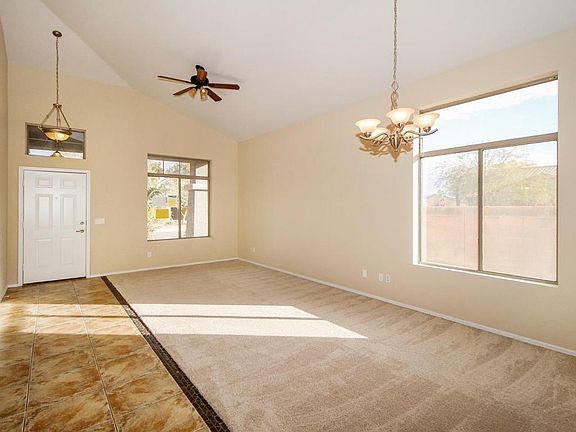 3rd image of 631 W Rattlesnake Pl