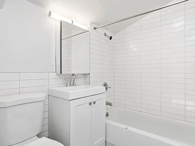 104 Luquer St #4C — Photo 10