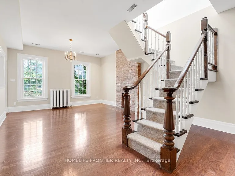17 Teddington Park Ave W #3 — Photo 6