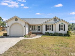 6108 Bramlette Ct, Fuquay Varina, NC 27526