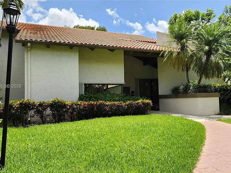 11425 SW 87th Ter — Photo 34