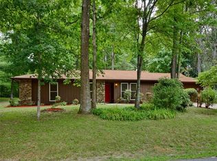213 Dundeve Cir, Hendersonville, NC 28792
