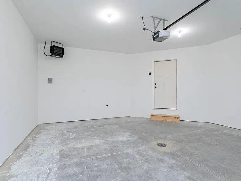 3506 Green Pastures Ln — Photo 47