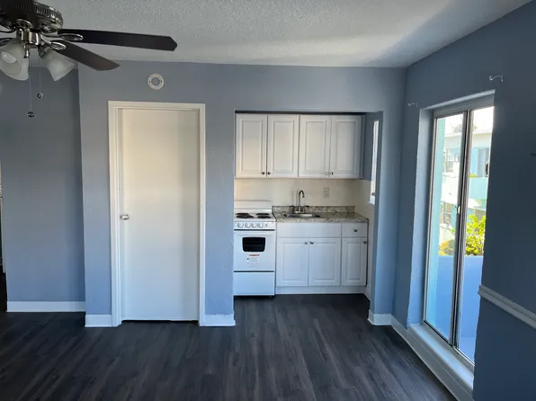 802 2nd St N APT B, Jacksonville Beach, FL 32250