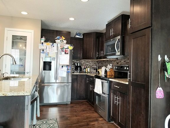 3rd image of 310B York St