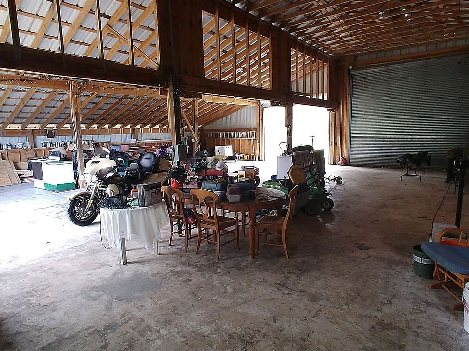 Barn / Garage 60x80
