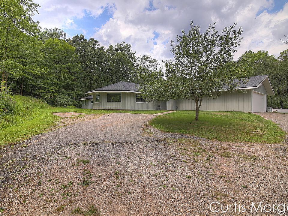 1st image of 109 Honey Creek Ave NE