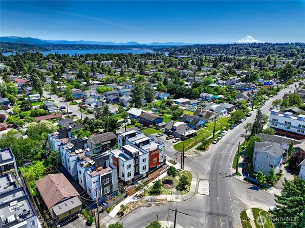 4304 S Holden Street, Seattle, WA 98118