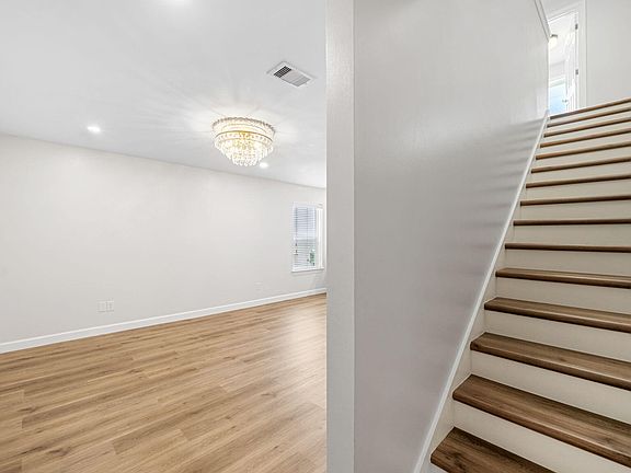 3rd image of 6232 Sunset Dr
