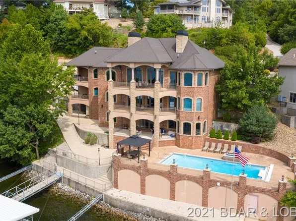 1107 Beacon Pointe Cir, Lake Ozark, MO 65049