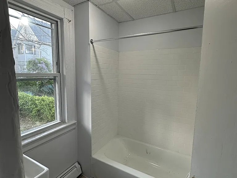 1036 Maplewood Ave #1 — Photo 13