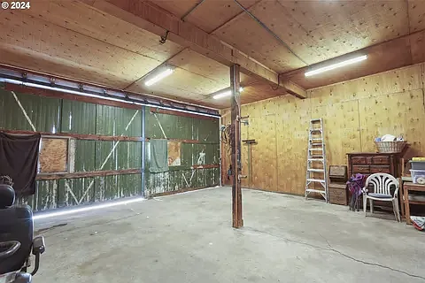 77427 Highway 216 — Photo 14