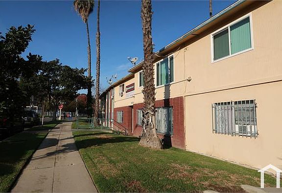2nd image of 4535 Santo Tomas Dr APT 15