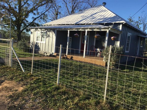 629 Elliott Rd, London, TX 76854
