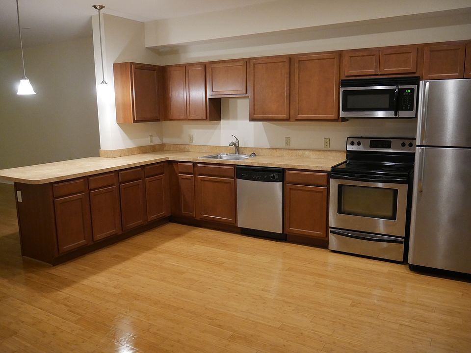 2nd image of 1117 B St