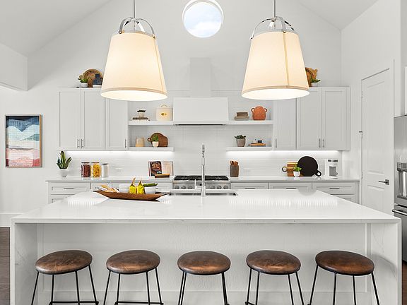 Breakfast bar in kitchen