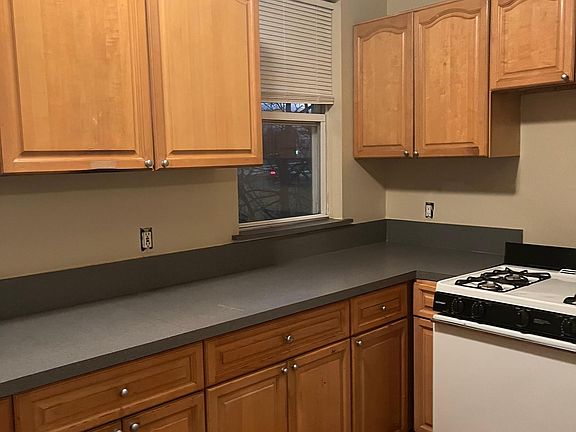 5th image of 2750 Gifford Ave #2