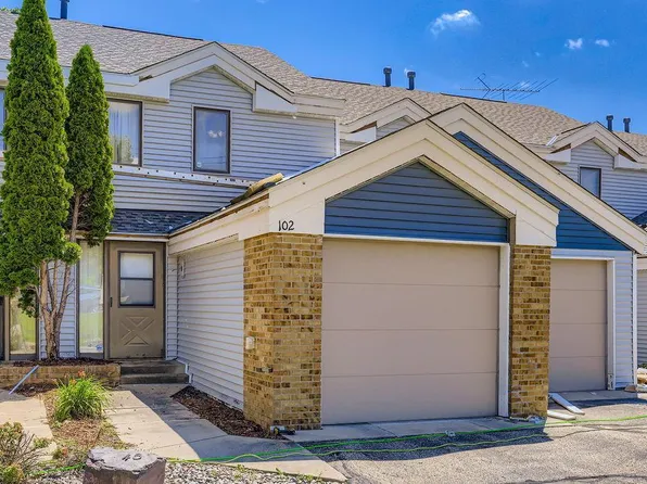 3040 Shields Dr APT 102, Eagan, MN 55121