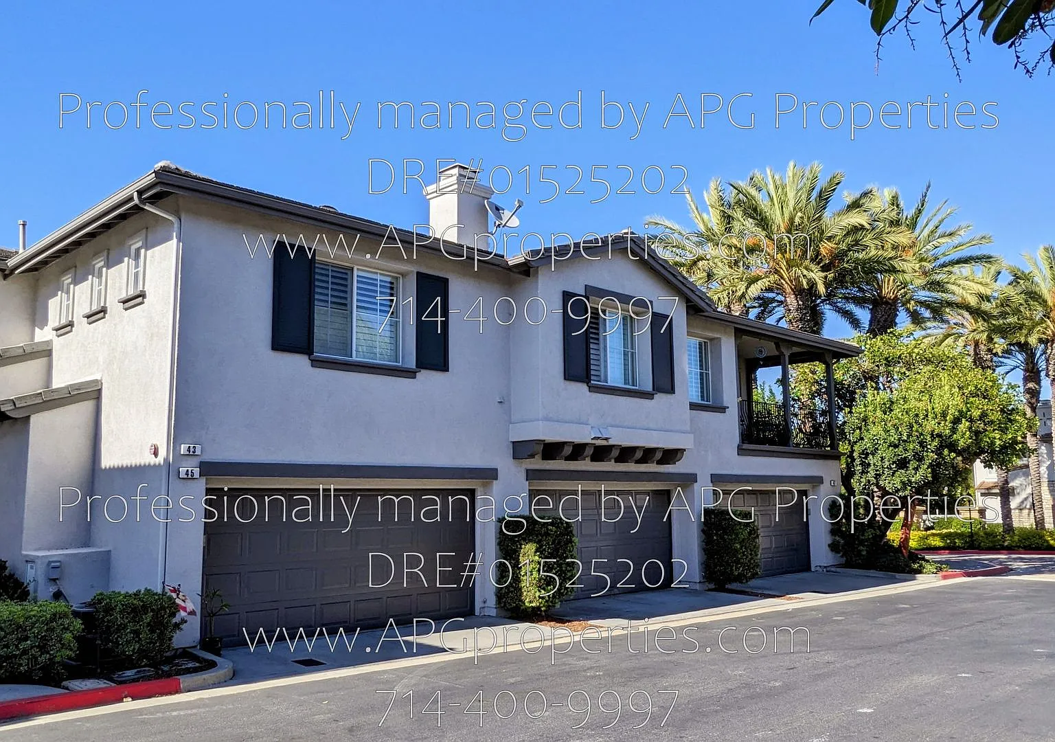 Charming 3 bedroom, 2.5 bathroom Townhome in Talega San Clemente — Photo 1