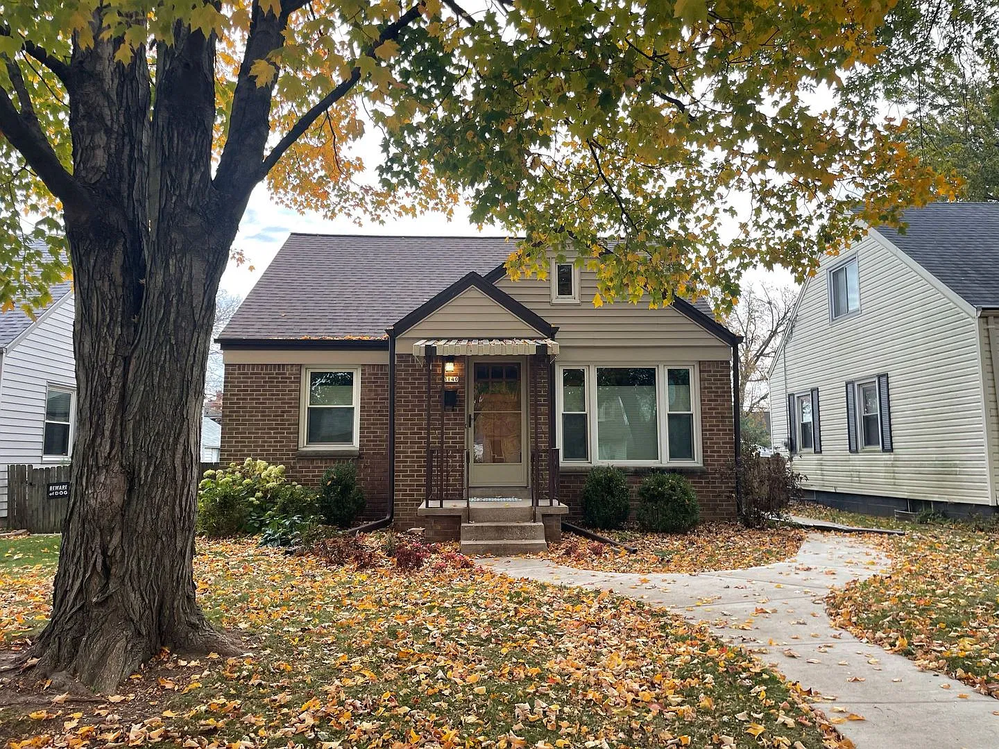 Large 3 Bedroom 1.5 bath Single Family Ready Now — Photo 1