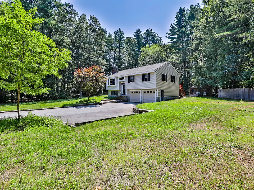 76 Groton Rd