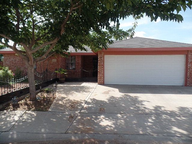1st image of 413 Brookover Cir