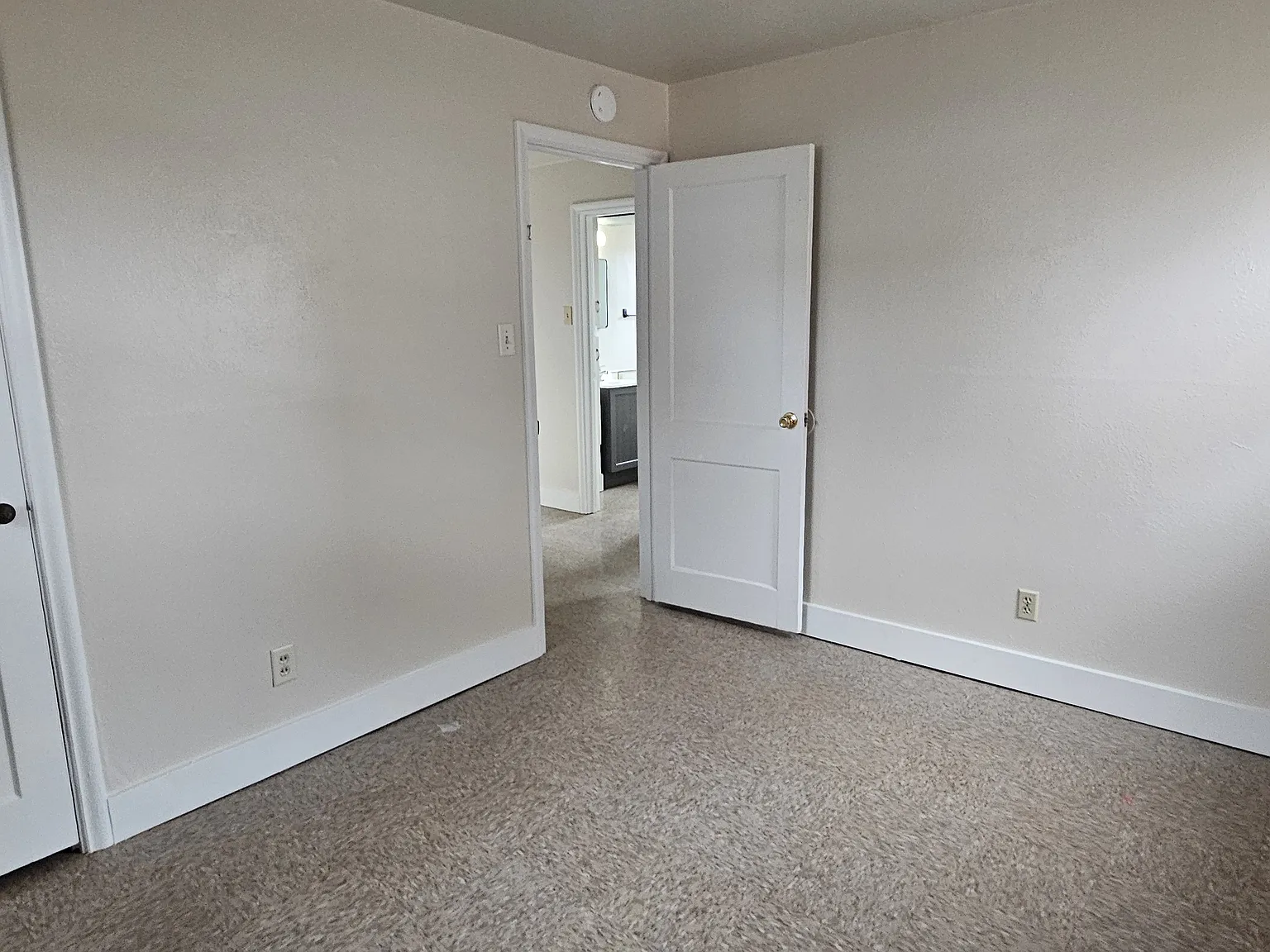 2 bed, $875 — Photo 3