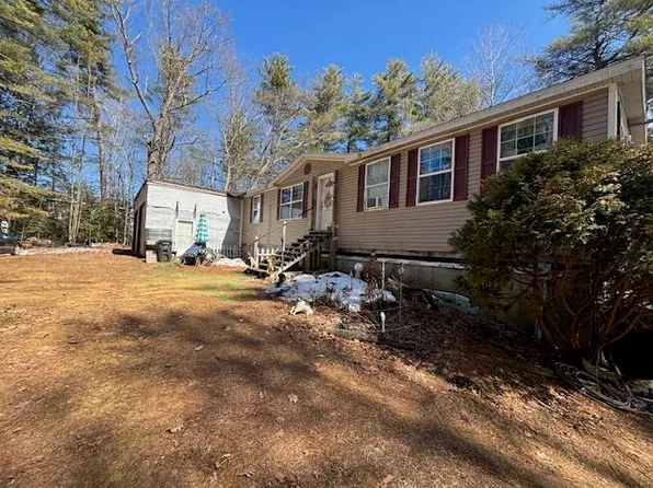 45 Crystal Lane, Tilton, NH 03276