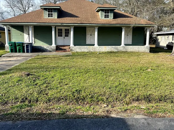 3437 Lawrence St, Moss Point, MS 39563