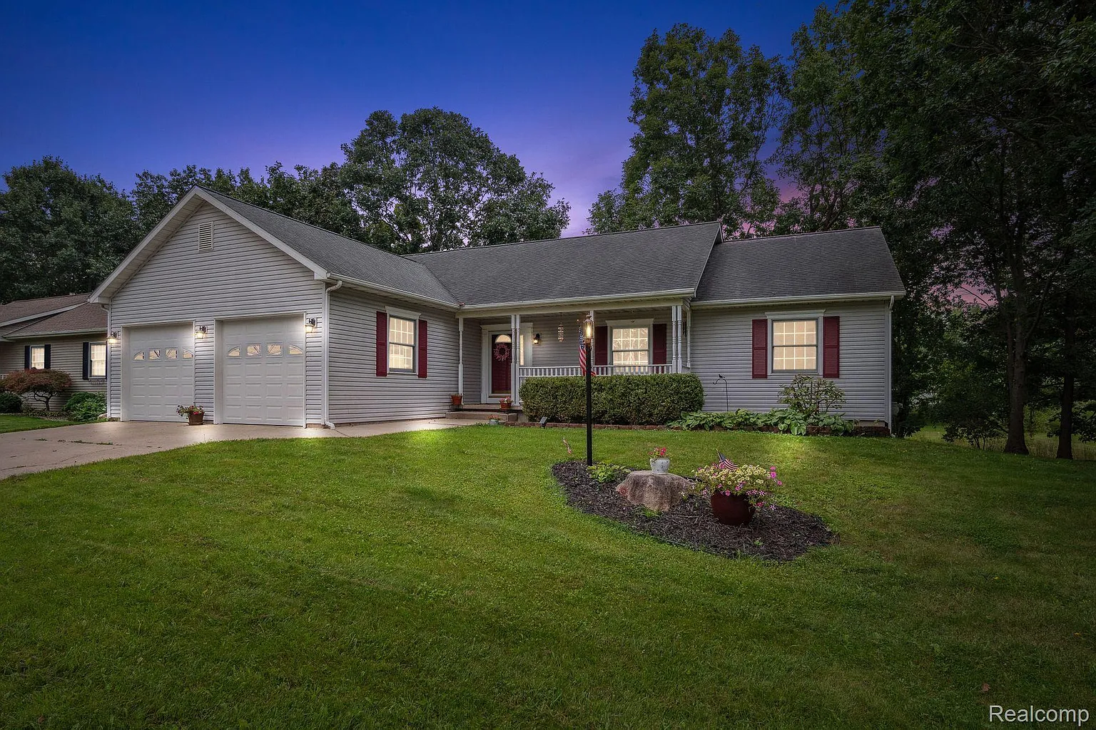 2410 Chestnut Bnd photo 1