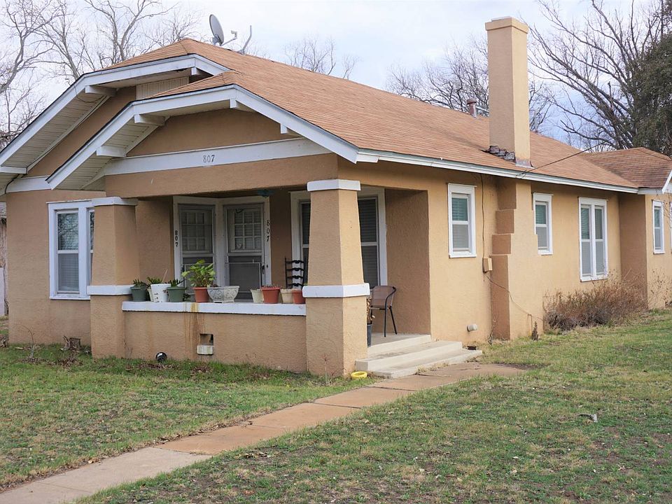 1st image of 807 W 12th St