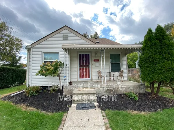 19770 Kingsville St, Harper Woods, MI 48225
