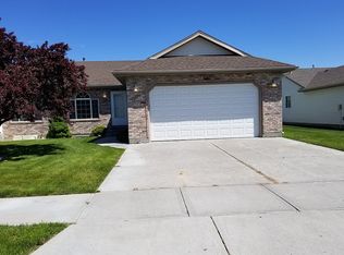 3067 E Hearthstone Cir, Ammon, ID 83406