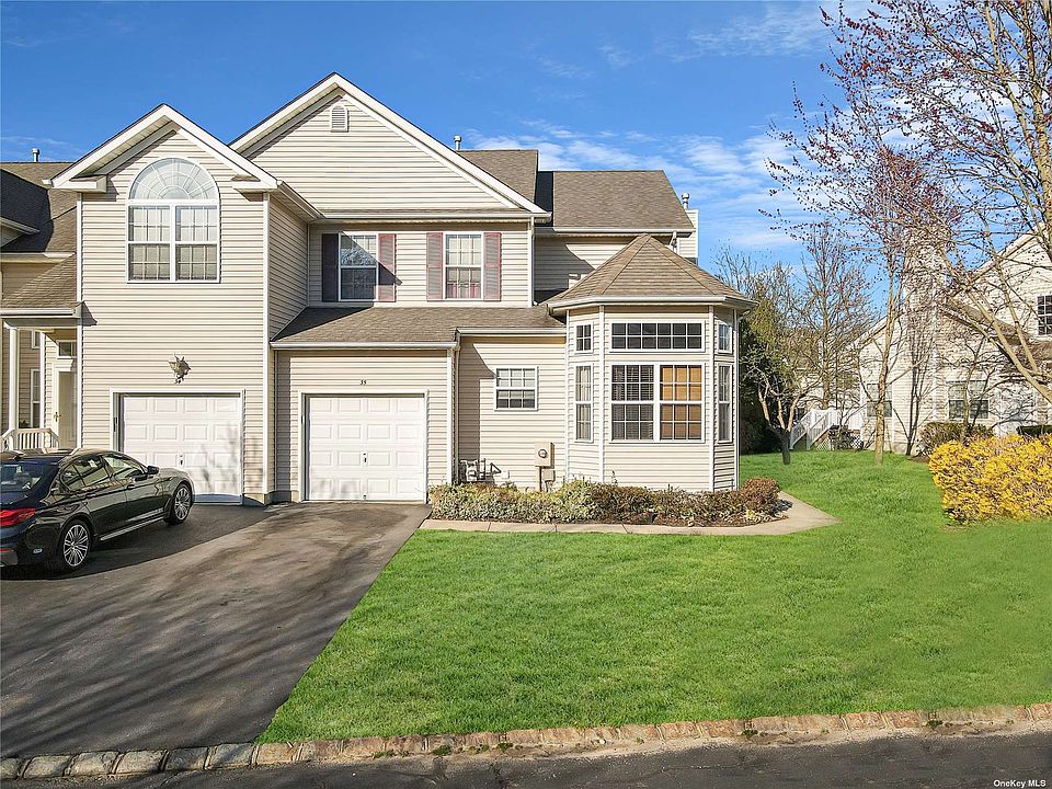 1st image of 35 Cranberry Cir