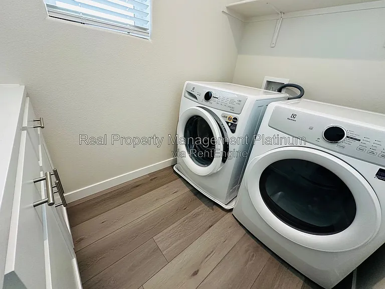 616 Ophelia Ave — Photo 6