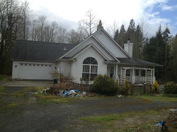 3rd image of 1010 169th Ave SE